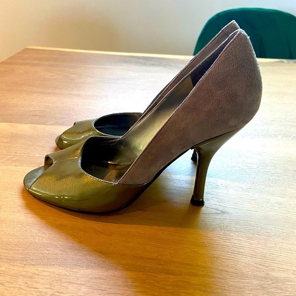 Enzo Angiolini Shoes - Gorgeous Like New Silver Heels